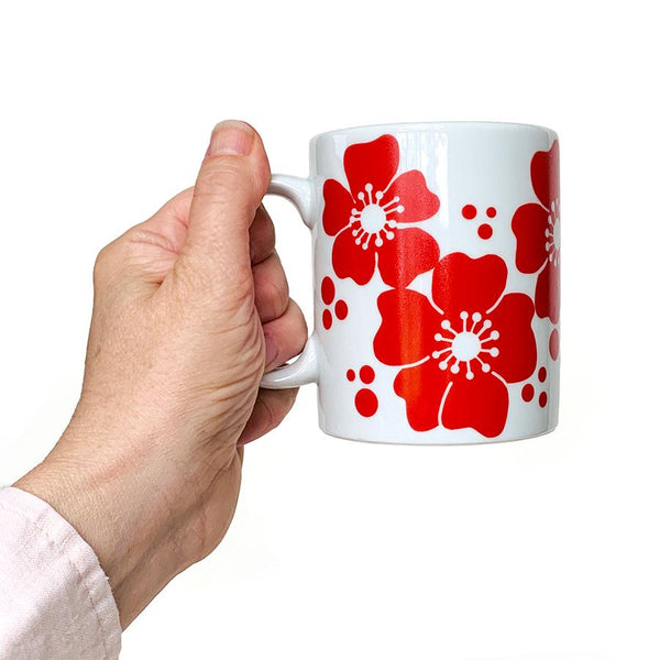 http://sweetgumhome.com/cdn/shop/products/red-flowers-mug-mug-sweetgum-textiles-company-llc-374009_600x.jpg?v=1641392189